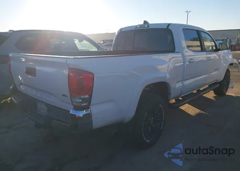 2021 Toyota Tacoma Sr5 V6 z USA, uszkodzony, nr VIN 3TMBZ5DN0MM028823